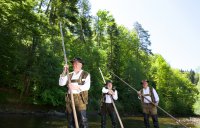 Flussabwärts auf Entdeckungsreise mit den Flößern des Nördlichen Schwarzwalds