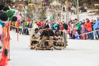 Pfrontens Fasching auf Kufen