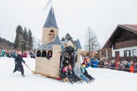 Pfrontens Fasching auf Kufen