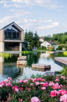 PFALZBLICK WALD SPA RESORT - Naturbadeteich im Gartenparadies