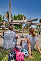 Südpfalz - Kinderfreuden auf dem Alla-Hopp-Spielplatz in Rülzheim (c) Britta Hoff
